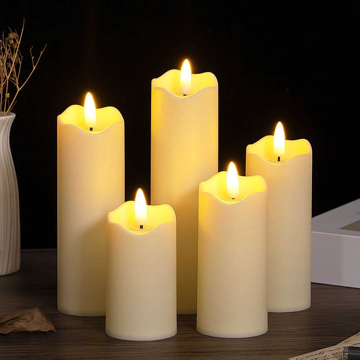 Realistic Flickering Flameless LED Pillar Candle Plastic Light for Wedding and Home Decoration